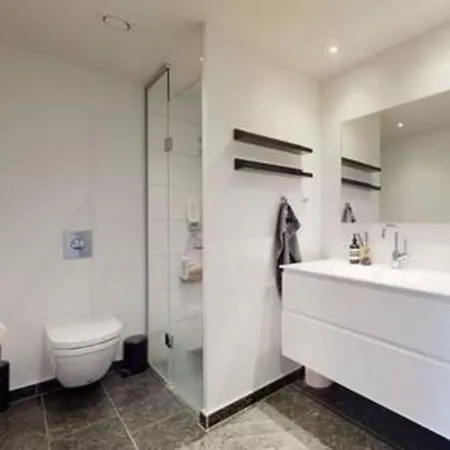 Executive Harbour Penthouse